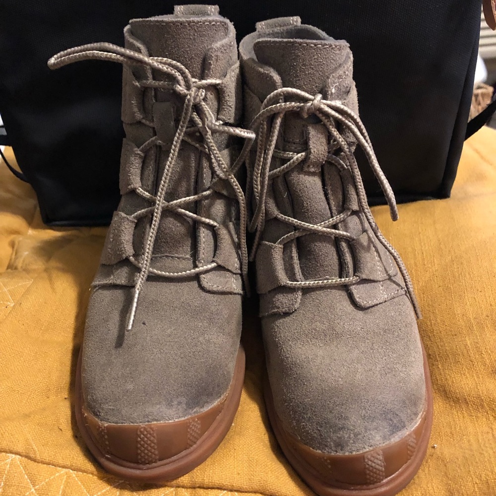 Sorel Toronto Wedges - Sz 5.5